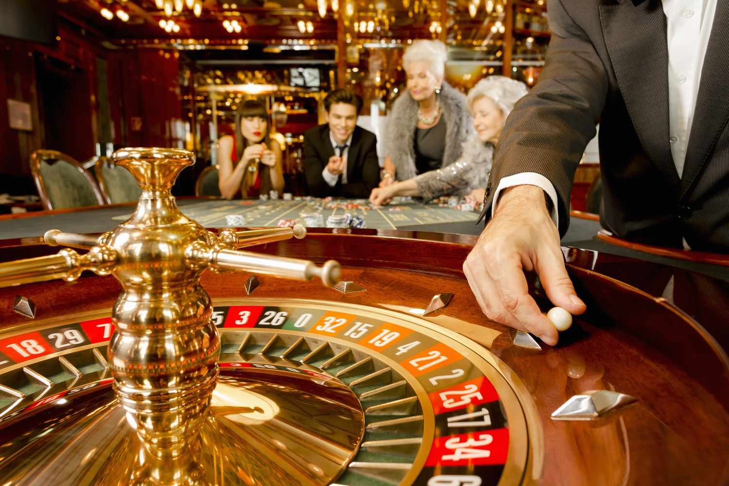 Live dealer baccarat table streamed on a mobile screen at 555taya